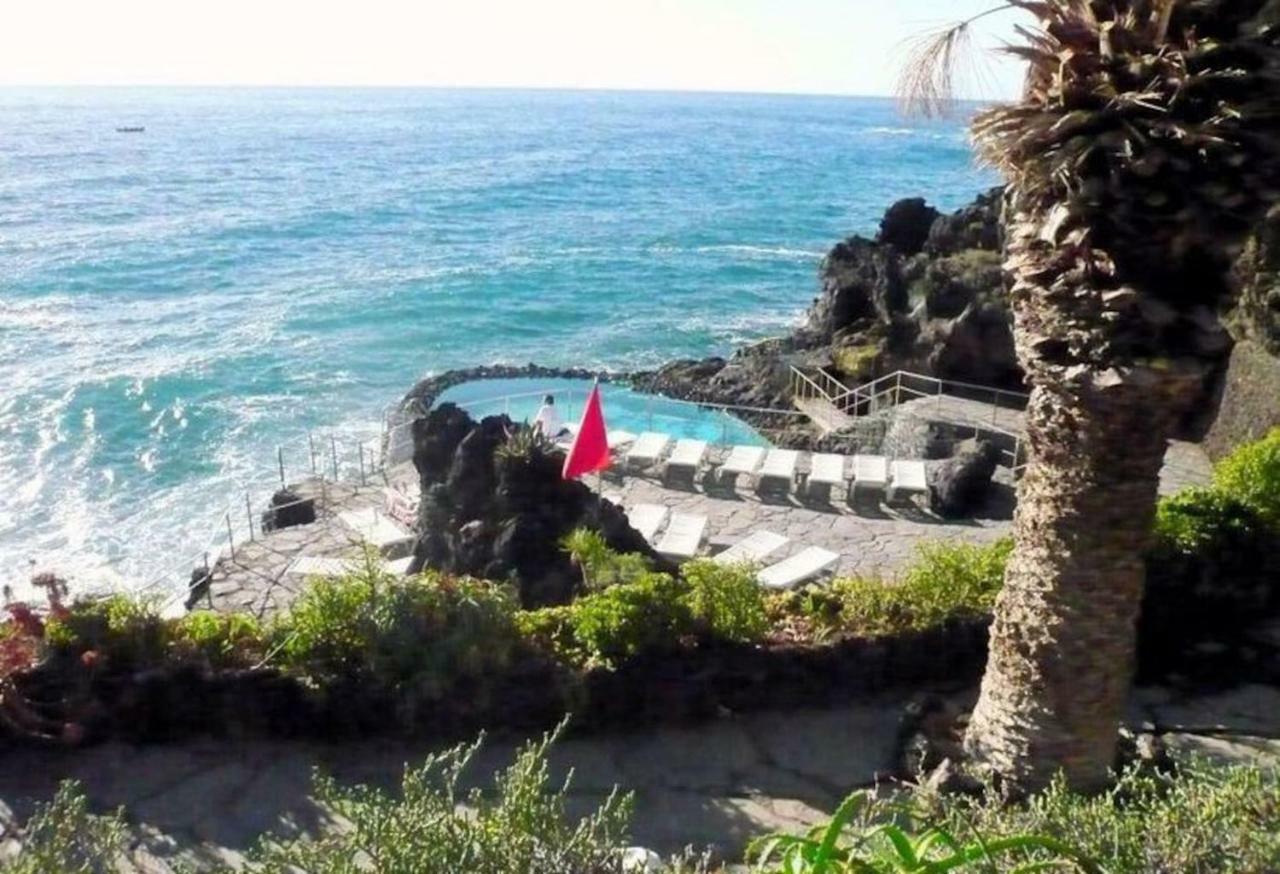 Bright Spacious Apartment, 2 Min Walk From Beach Candelaria Exterior photo