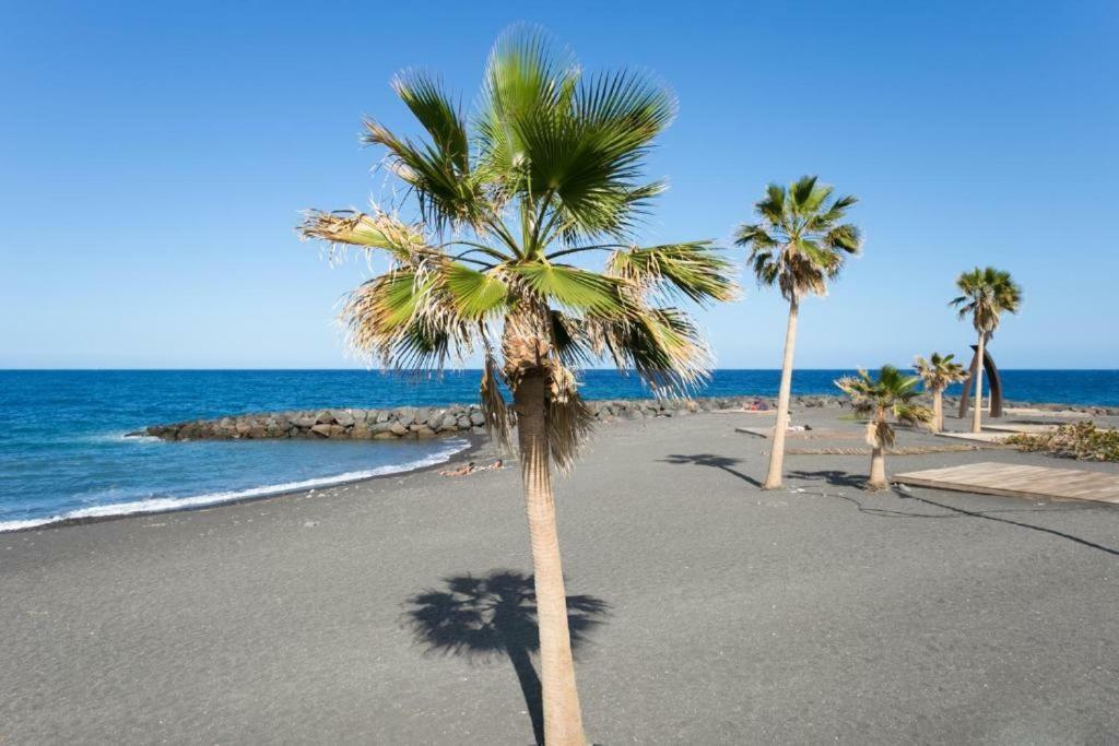 Bright Spacious Apartment, 2 Min Walk From Beach Candelaria Exterior photo